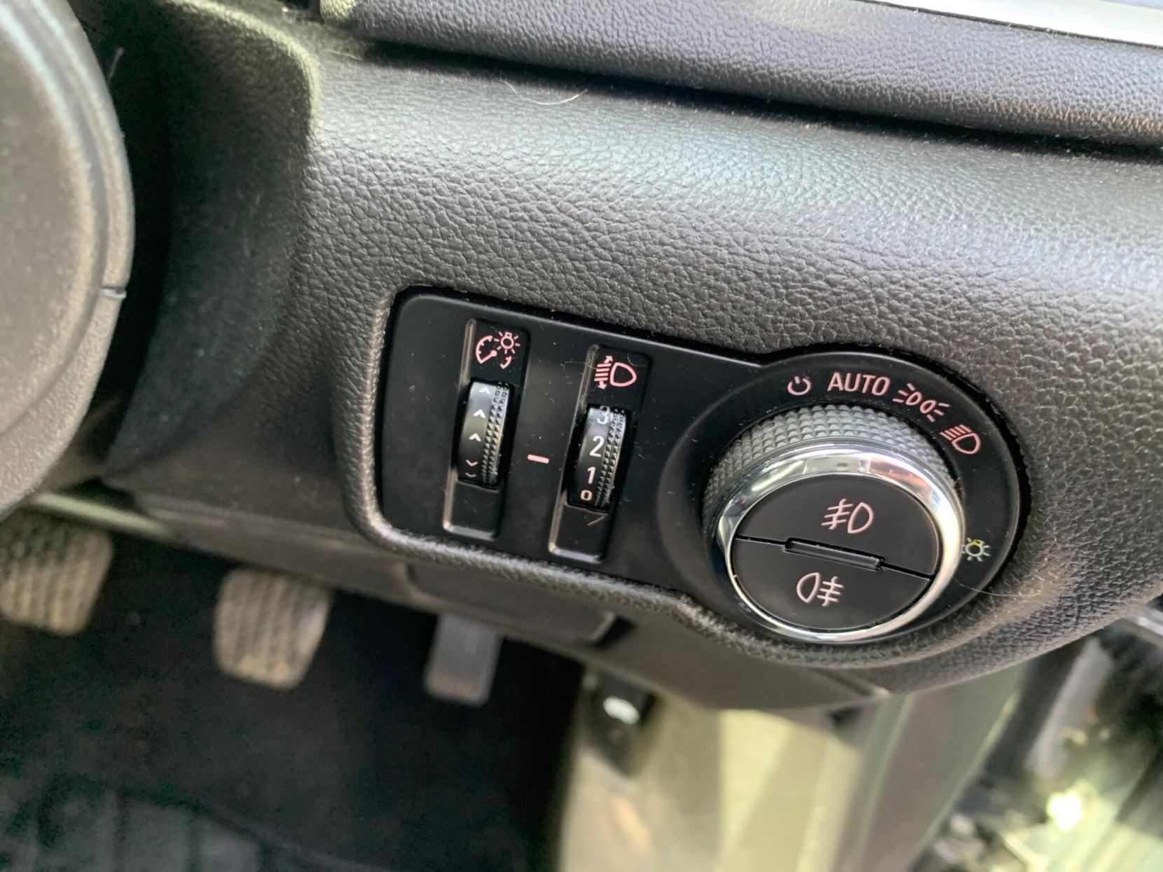 Vauxhall Astra 2.0 CDTi ecoFLEX Elite Euro 5 (s/s) 5dr