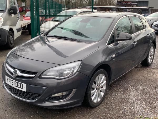 Vauxhall Astra 2.0 CDTi ecoFLEX Elite Euro 5 (s/s) 5dr