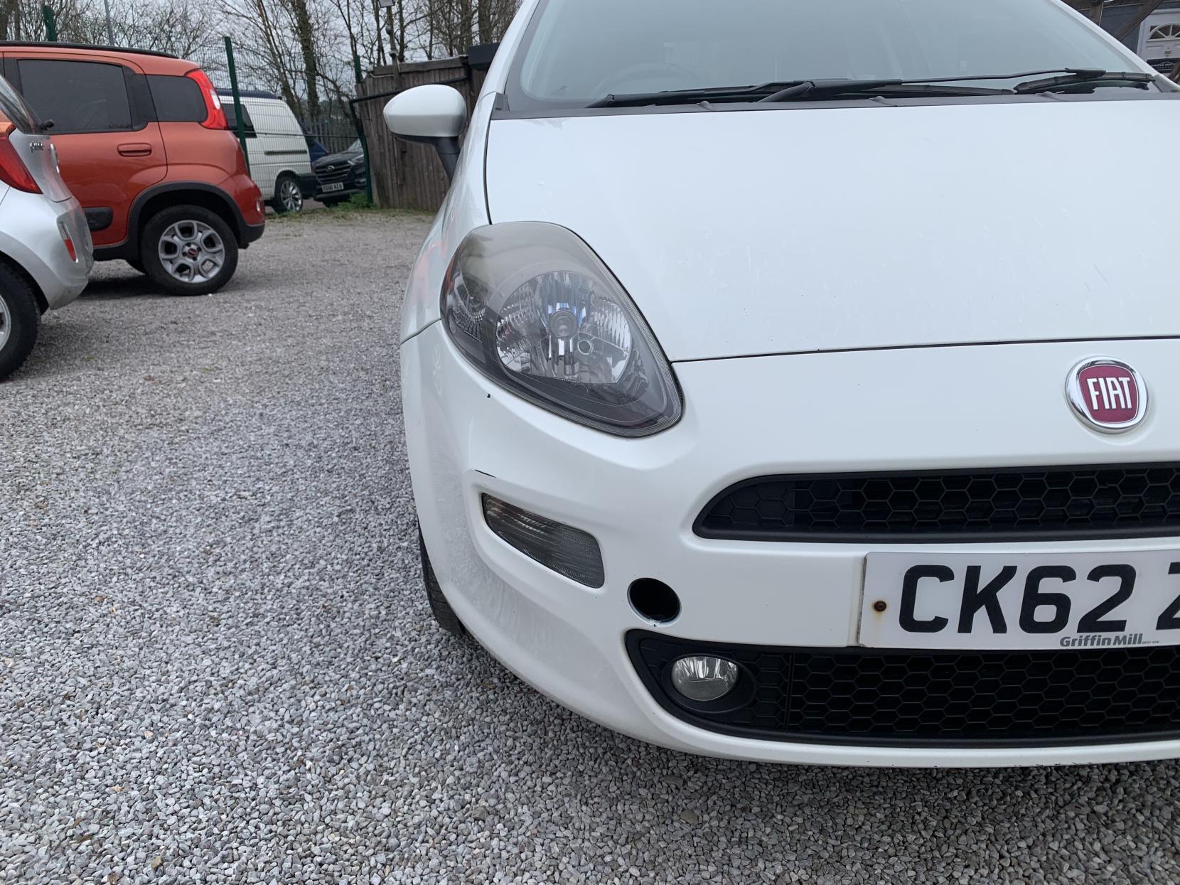 Fiat Punto 1.2 Easy Hatchback 3dr Petrol Manual Euro 5 (69 bhp)