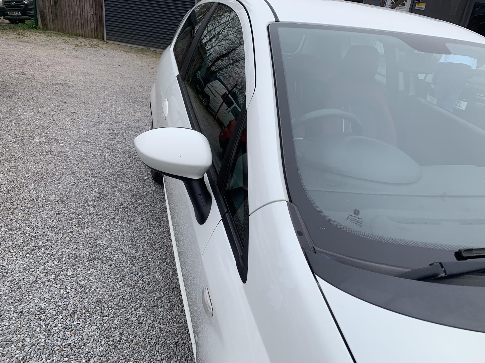 Fiat Punto 1.2 Easy Hatchback 3dr Petrol Manual Euro 5 (69 bhp)