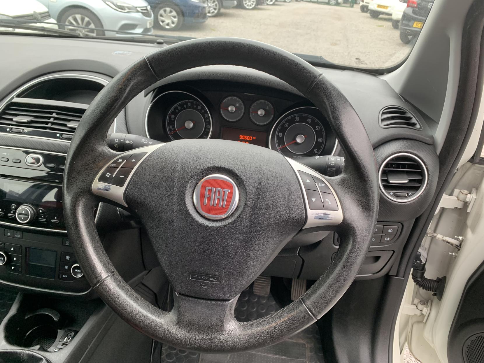 Fiat Punto 1.2 Easy Hatchback 3dr Petrol Manual Euro 5 (69 bhp)