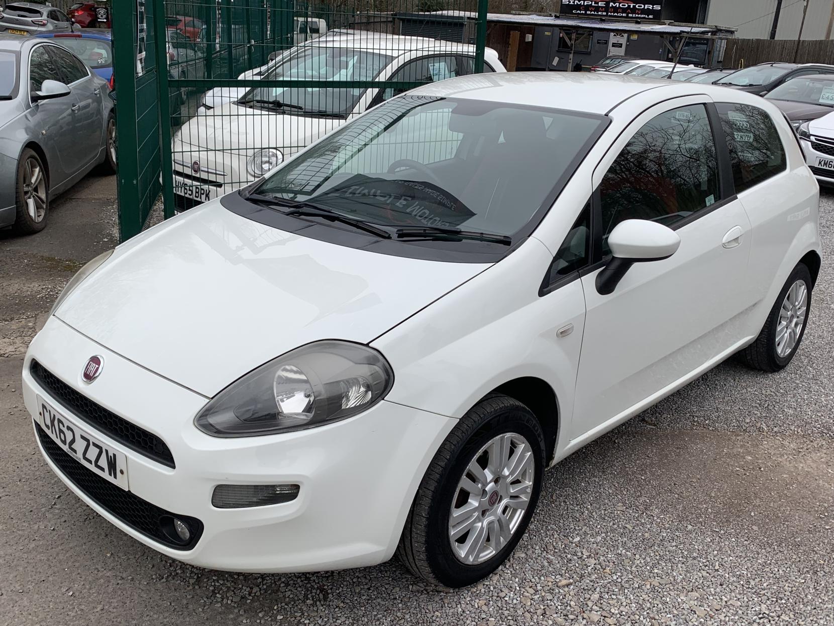 Fiat Punto 1.2 Easy Hatchback 3dr Petrol Manual Euro 5 (69 bhp)