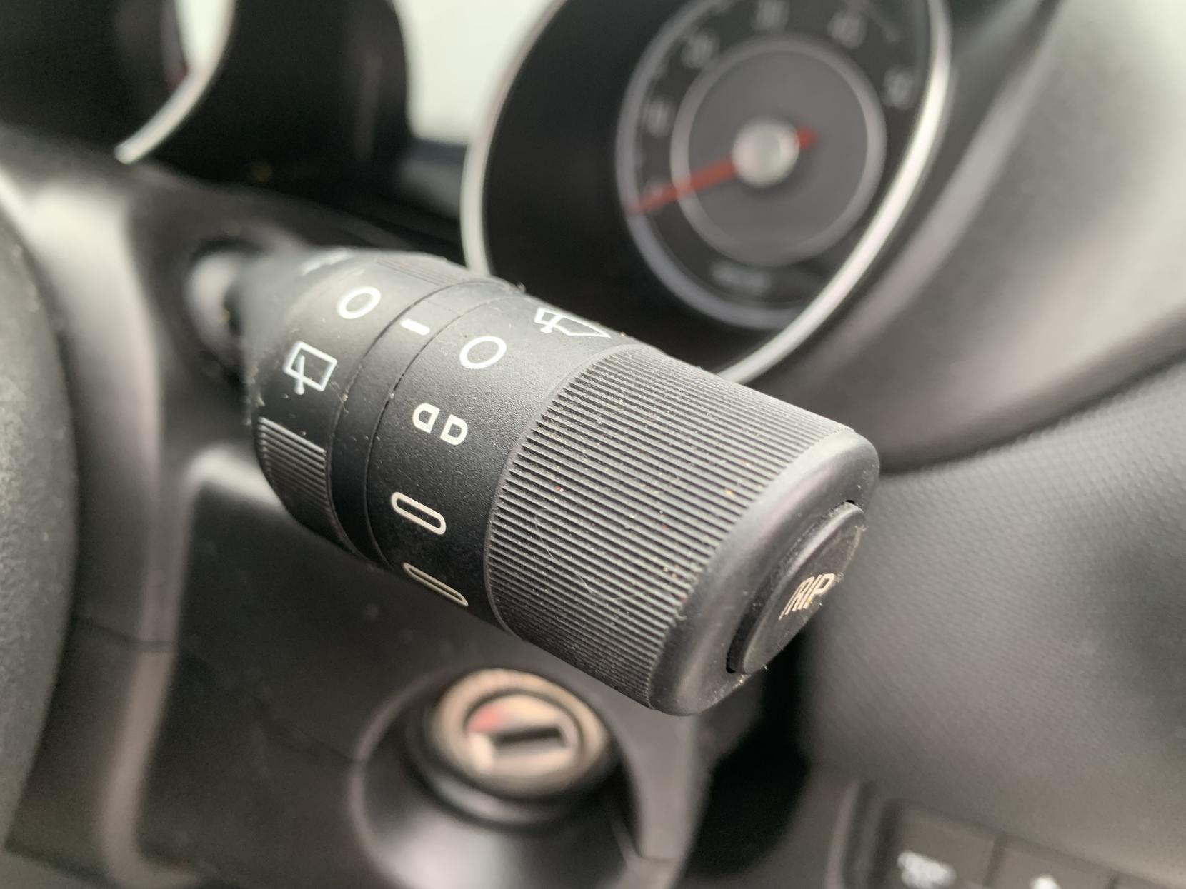 Fiat Punto 1.2 Easy Hatchback 3dr Petrol Manual Euro 5 (69 bhp)