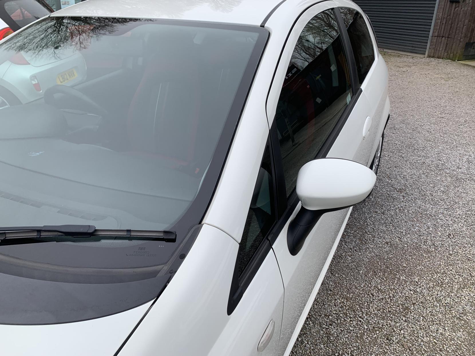 Fiat Punto 1.2 Easy Hatchback 3dr Petrol Manual Euro 5 (69 bhp)