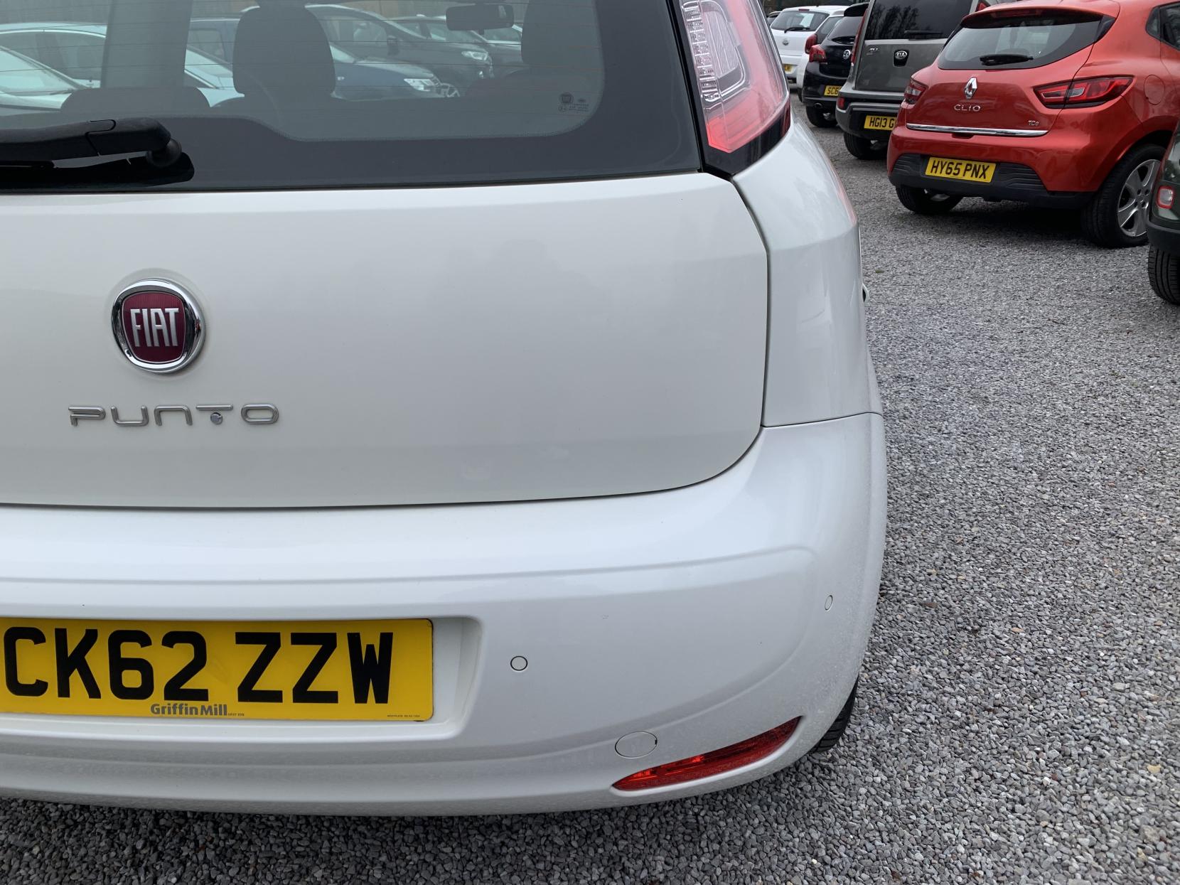 Fiat Punto 1.2 Easy Hatchback 3dr Petrol Manual Euro 5 (69 bhp)