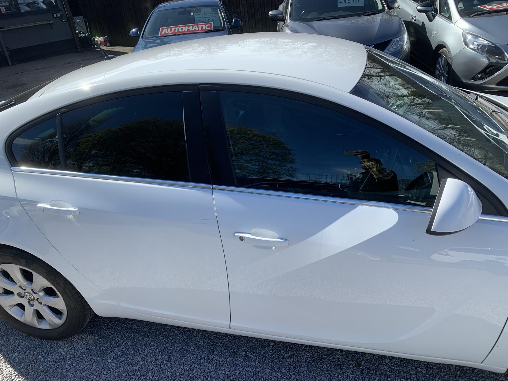 Vauxhall Insignia 2.0 CDTi ecoFLEX SRi Hatchback 5dr Diesel Manual Euro 5 (s/s) (140 ps)