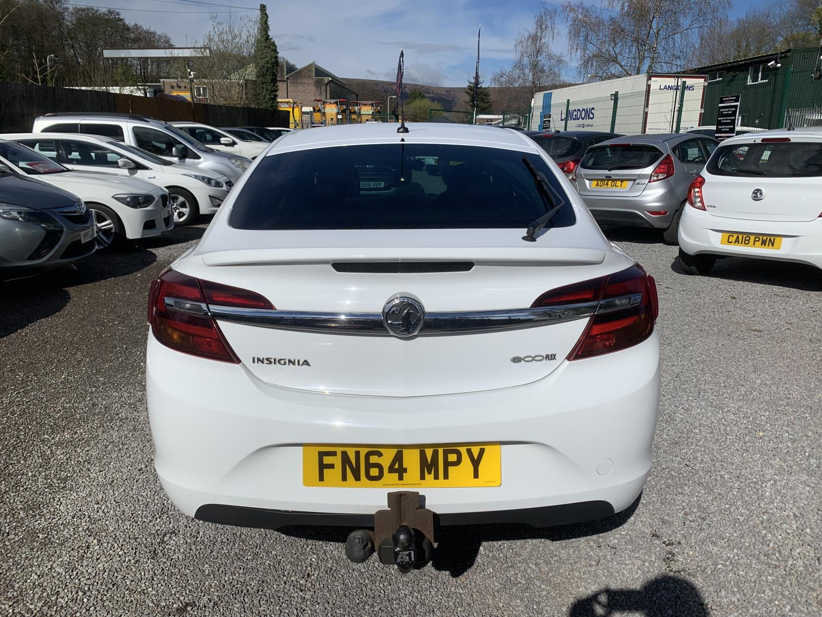 Vauxhall Insignia 2.0 CDTi ecoFLEX SRi Hatchback 5dr Diesel Manual Euro 5 (s/s) (140 ps)