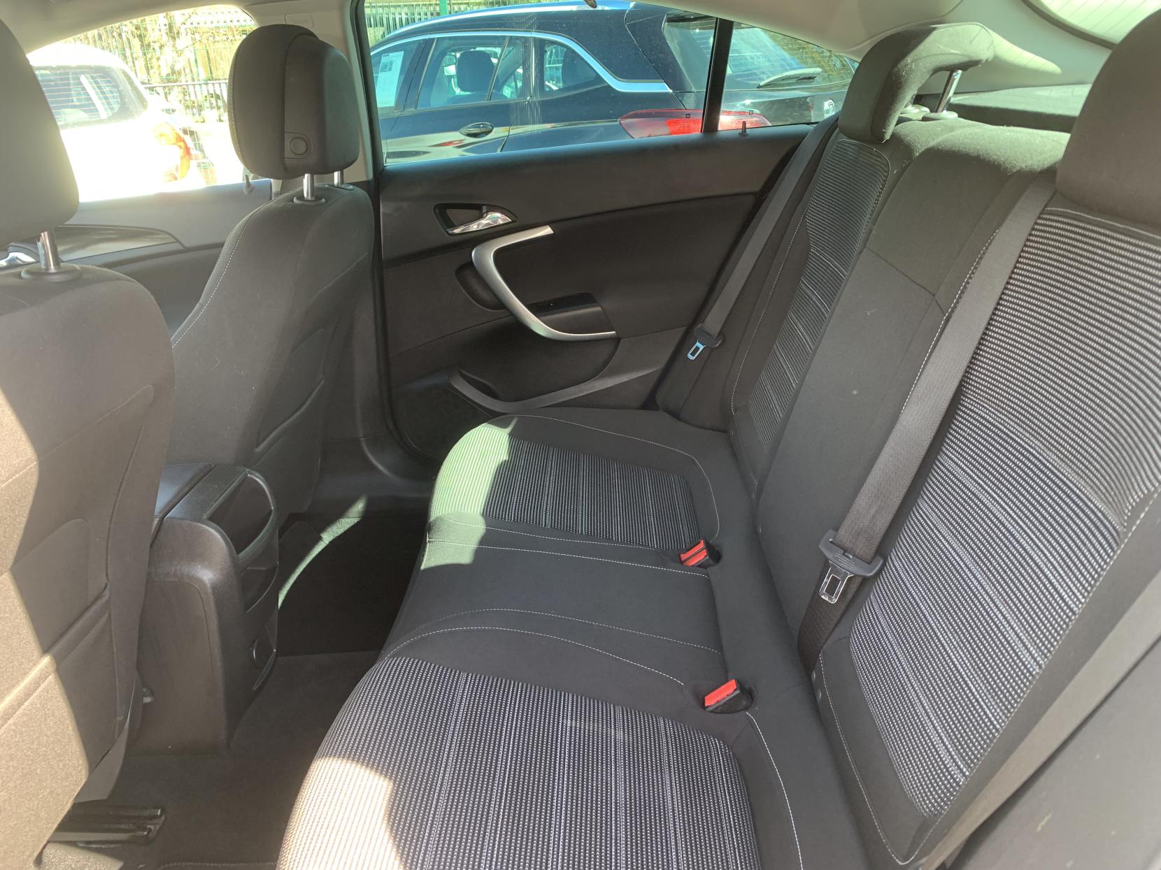 Vauxhall Insignia 2.0 CDTi ecoFLEX SRi Hatchback 5dr Diesel Manual Euro 5 (s/s) (140 ps)