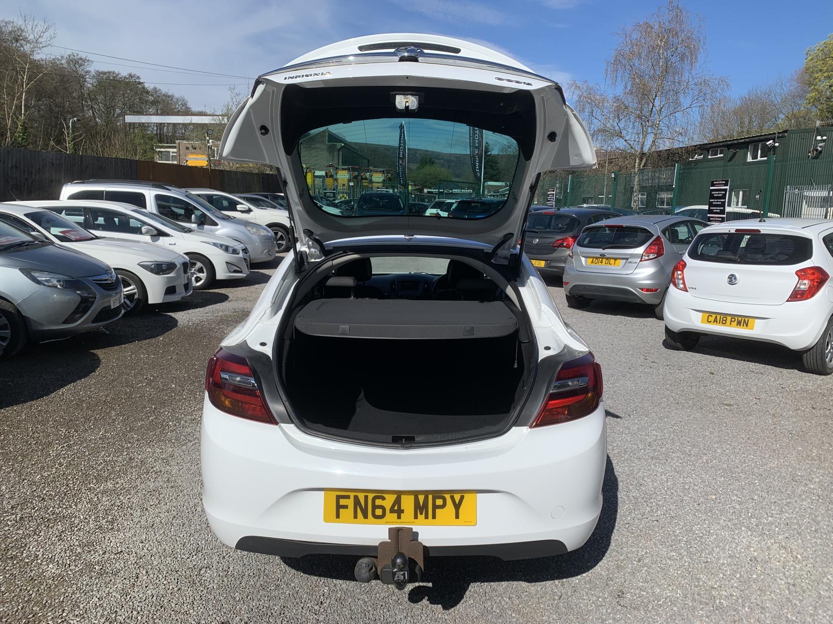 Vauxhall Insignia 2.0 CDTi ecoFLEX SRi Hatchback 5dr Diesel Manual Euro 5 (s/s) (140 ps)