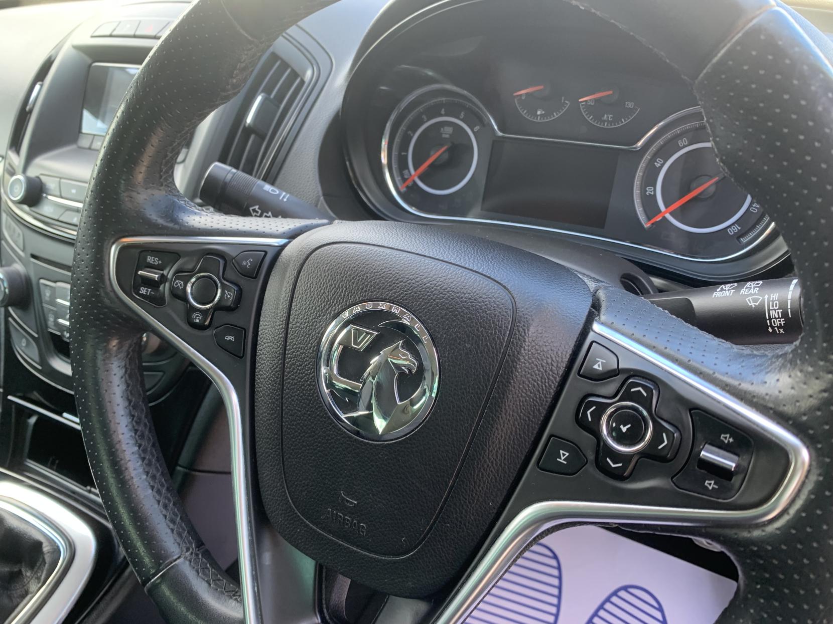 Vauxhall Insignia 2.0 CDTi ecoFLEX SRi Hatchback 5dr Diesel Manual Euro 5 (s/s) (140 ps)