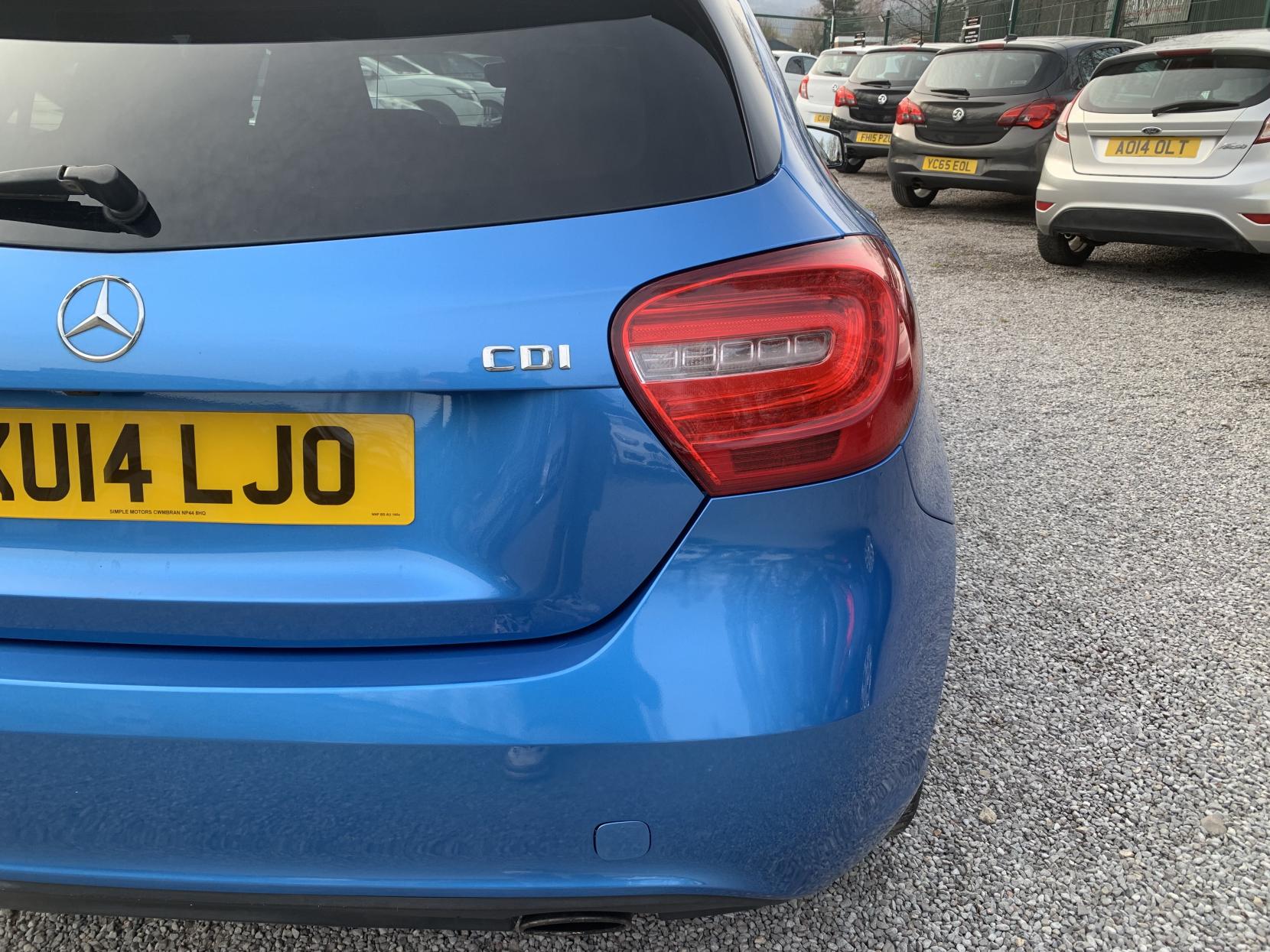 Mercedes-Benz A Class 1.8 A200 CDI Sport Hatchback 5dr Diesel Manual Euro 5 (s/s) (136 ps)