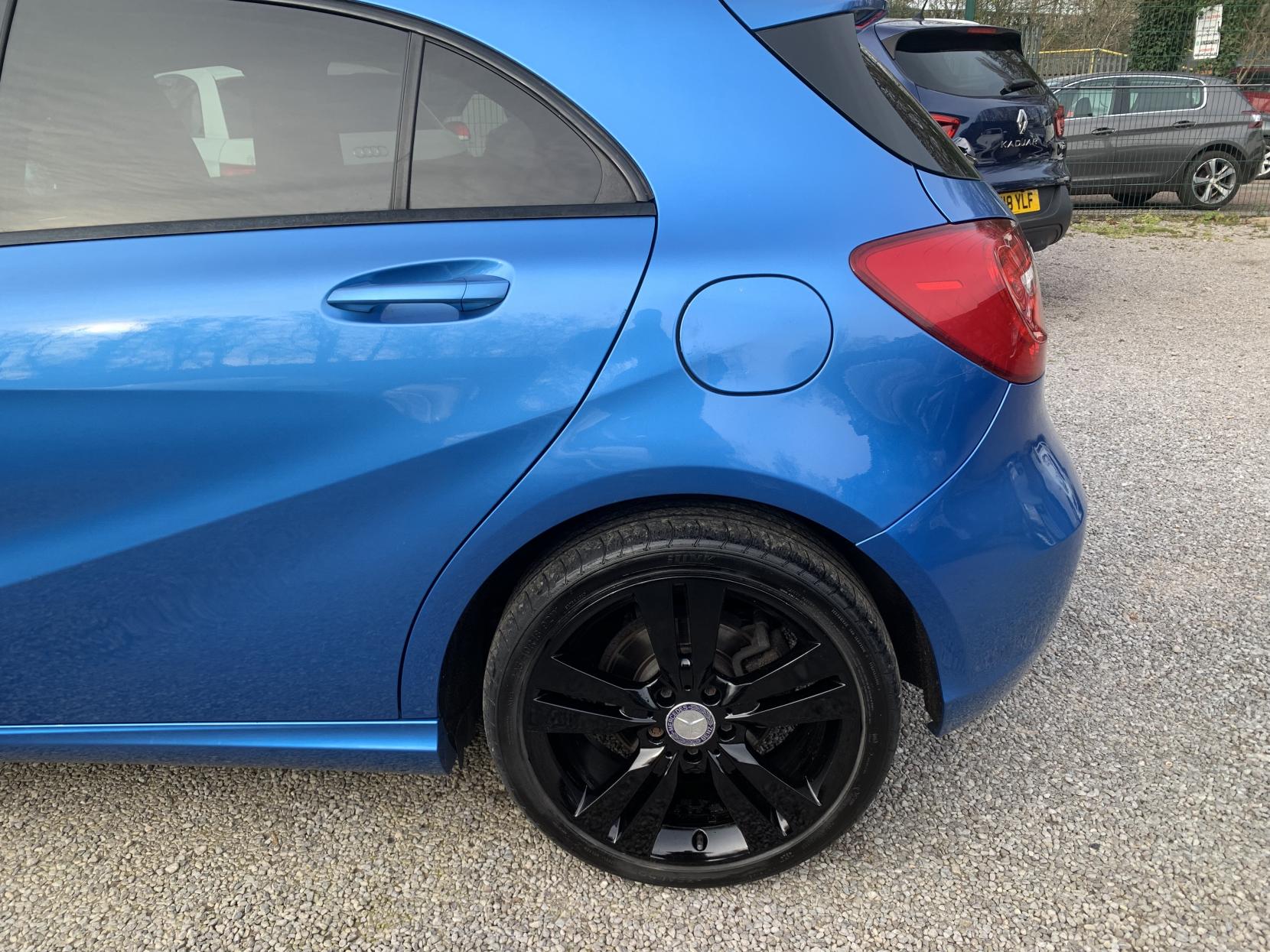 Mercedes-Benz A Class 1.8 A200 CDI Sport Hatchback 5dr Diesel Manual Euro 5 (s/s) (136 ps)