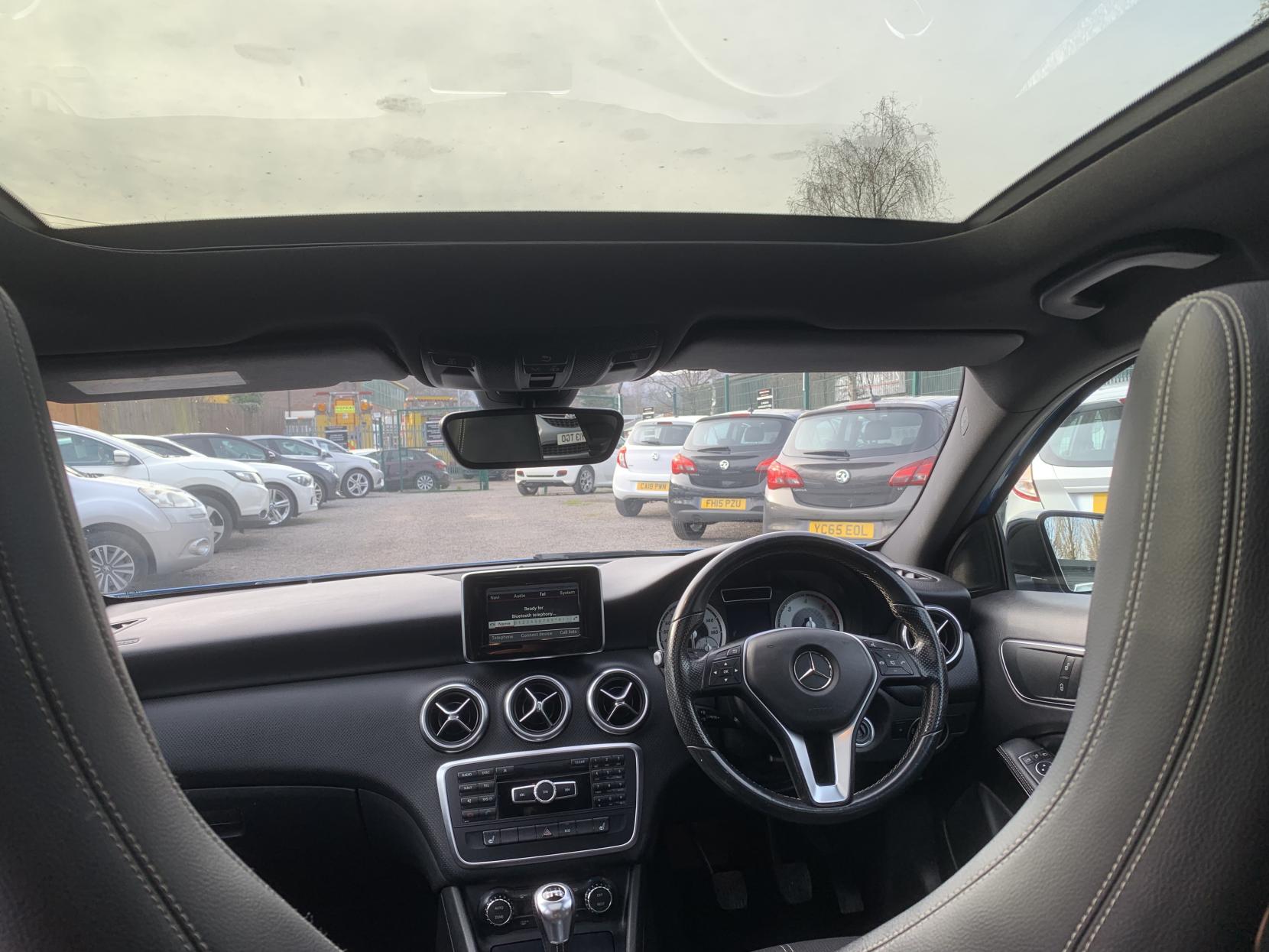 Mercedes-Benz A Class 1.8 A200 CDI Sport Hatchback 5dr Diesel Manual Euro 5 (s/s) (136 ps)