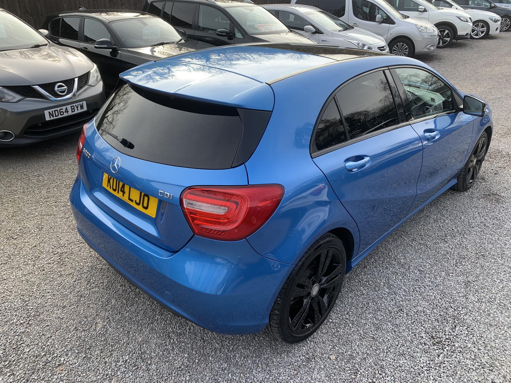 Mercedes-Benz A Class 1.8 A200 CDI Sport Hatchback 5dr Diesel Manual Euro 5 (s/s) (136 ps)