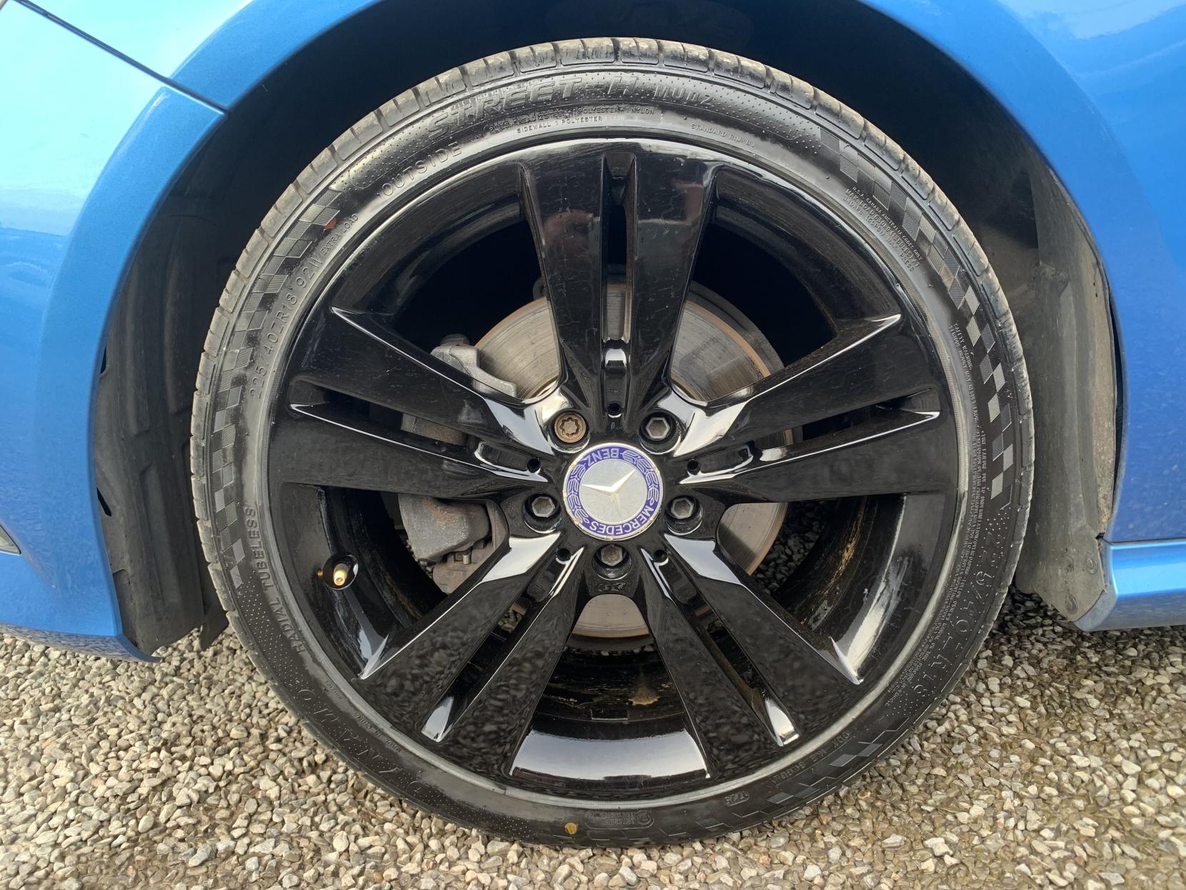 Mercedes-Benz A Class 1.8 A200 CDI Sport Hatchback 5dr Diesel Manual Euro 5 (s/s) (136 ps)