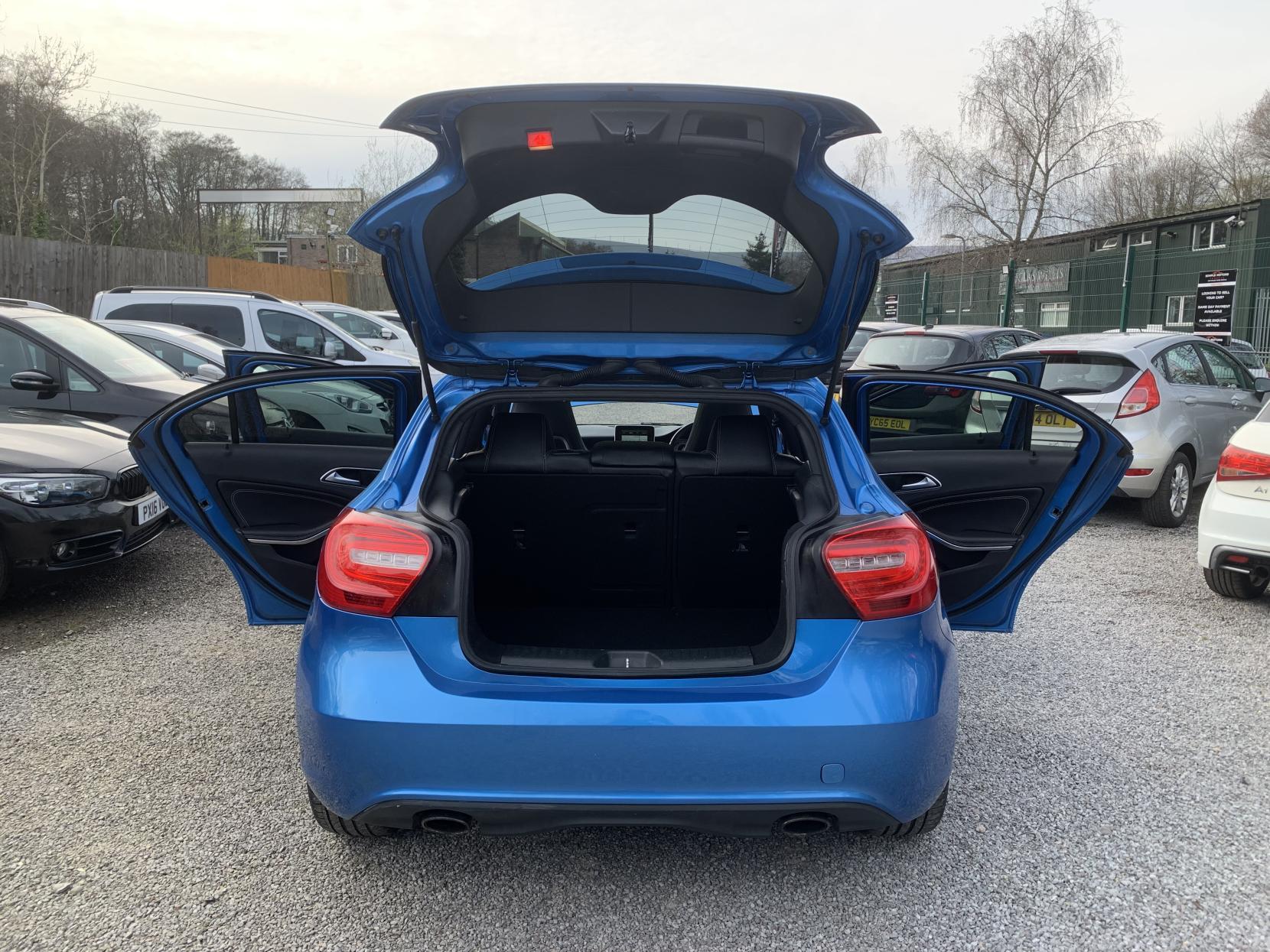 Mercedes-Benz A Class 1.8 A200 CDI Sport Hatchback 5dr Diesel Manual Euro 5 (s/s) (136 ps)