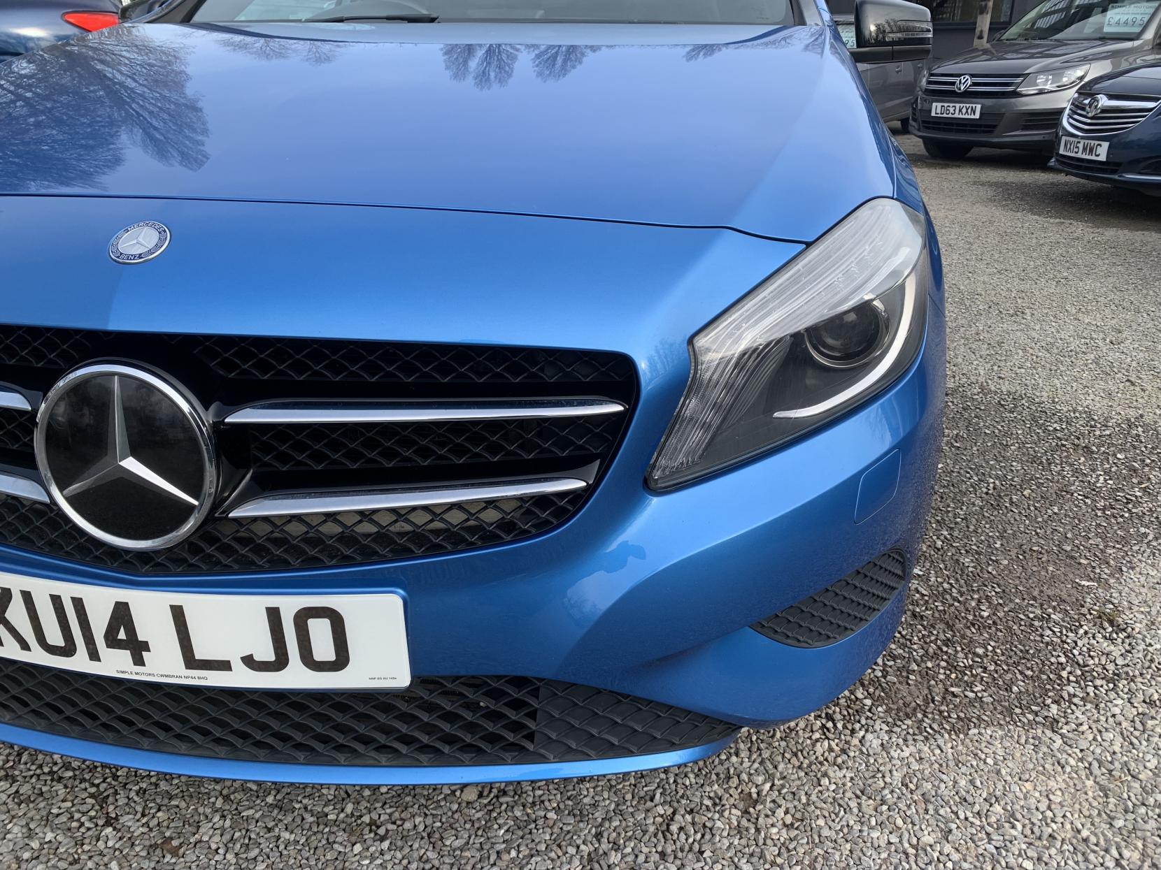 Mercedes-Benz A Class 1.8 A200 CDI Sport Hatchback 5dr Diesel Manual Euro 5 (s/s) (136 ps)