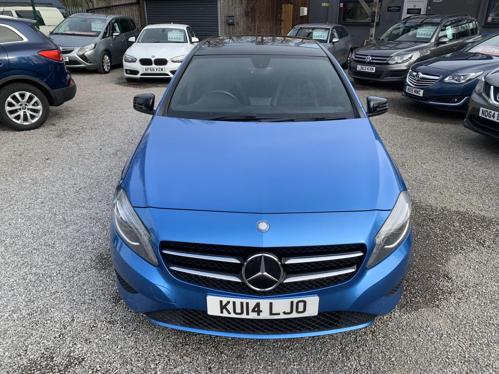 Mercedes-Benz A Class 1.8 A200 CDI Sport Hatchback 5dr Diesel Manual Euro 5 (s/s) (136 ps)