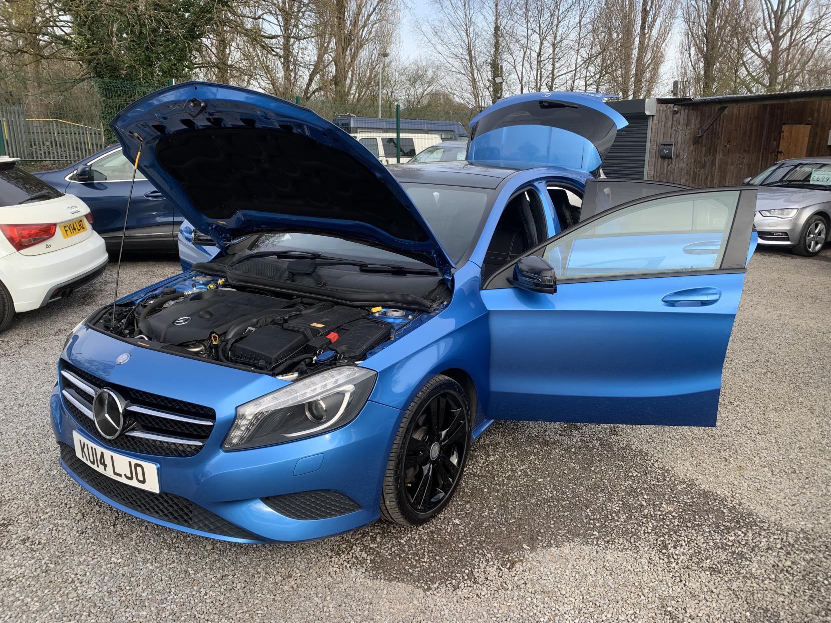 Mercedes-Benz A Class 1.8 A200 CDI Sport Hatchback 5dr Diesel Manual Euro 5 (s/s) (136 ps)