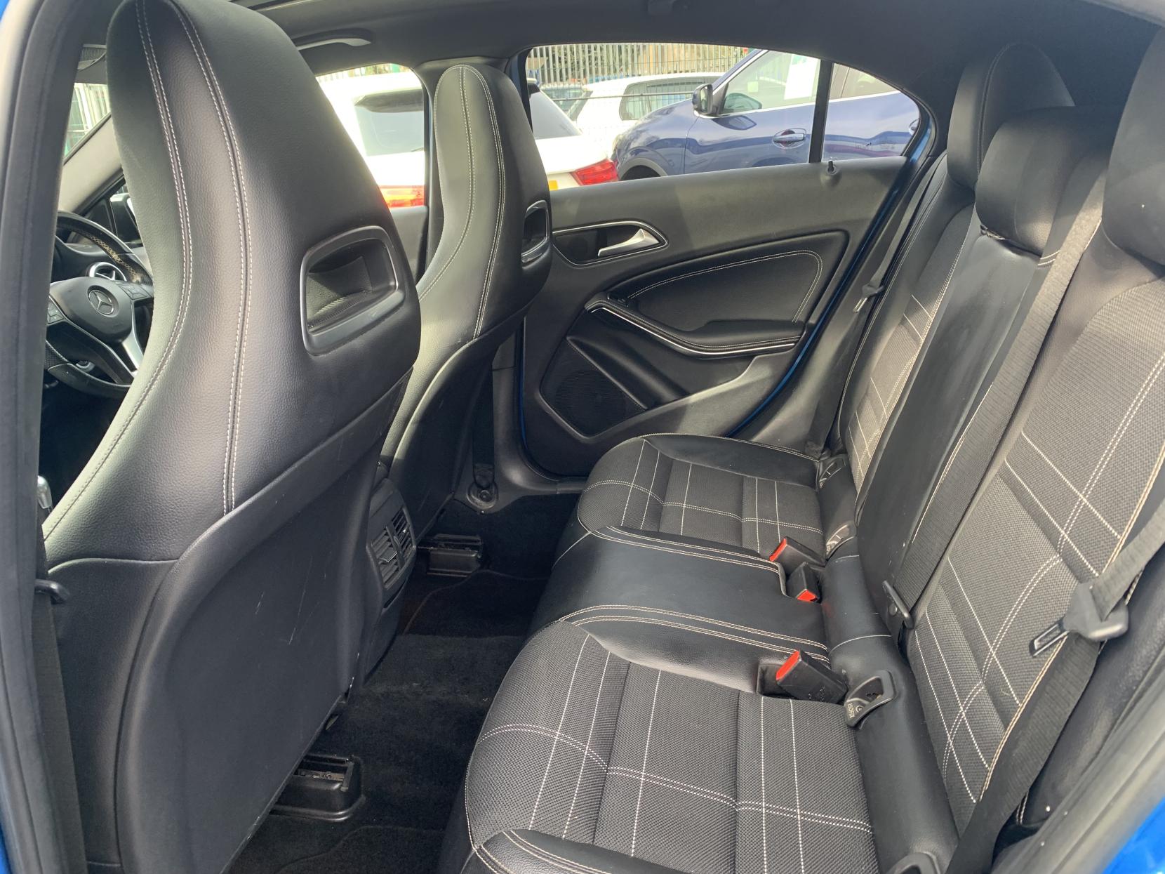 Mercedes-Benz A Class 1.8 A200 CDI Sport Hatchback 5dr Diesel Manual Euro 5 (s/s) (136 ps)