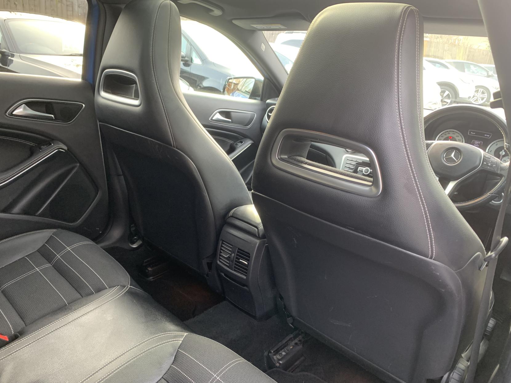 Mercedes-Benz A Class 1.8 A200 CDI Sport Hatchback 5dr Diesel Manual Euro 5 (s/s) (136 ps)