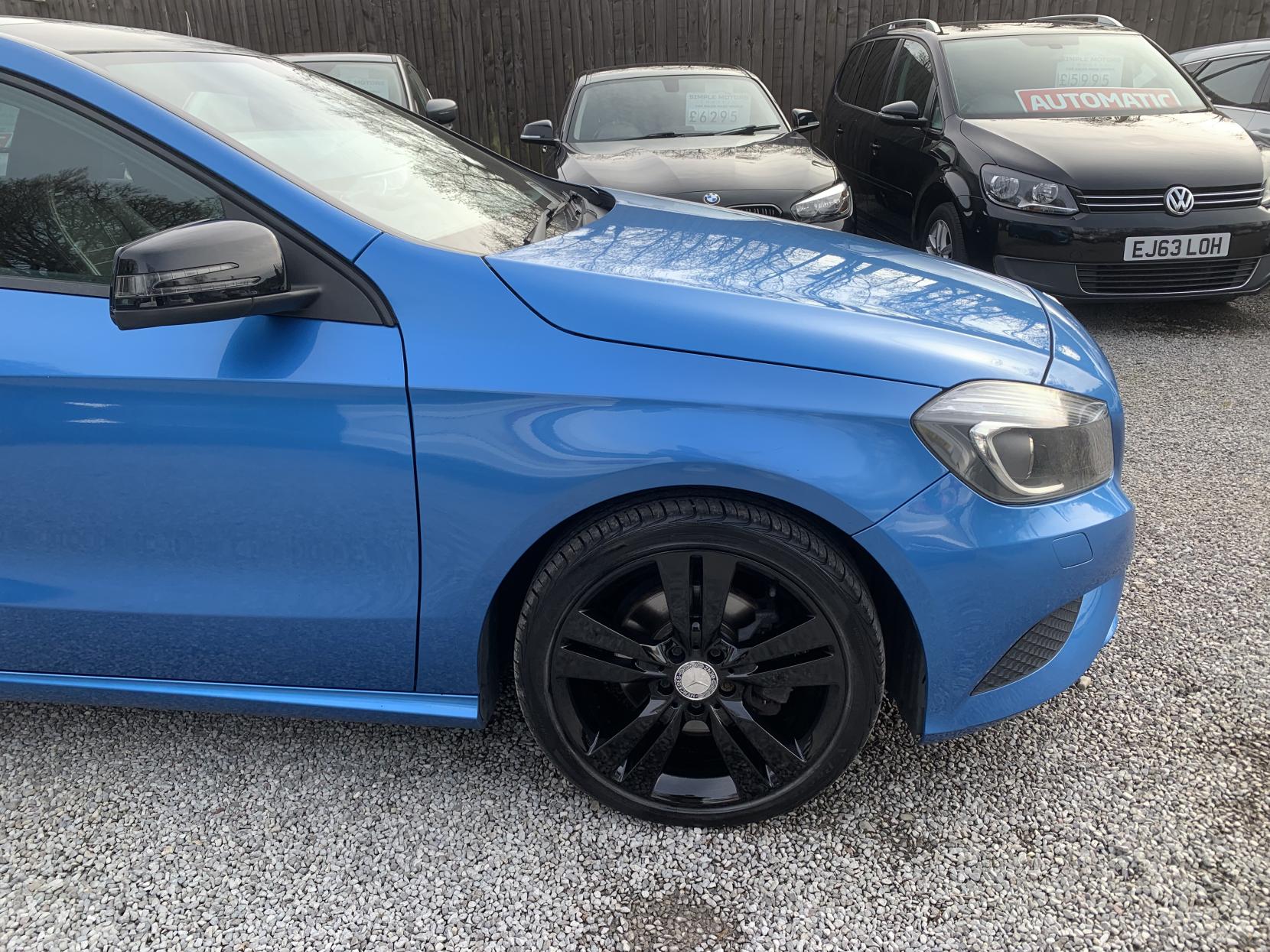 Mercedes-Benz A Class 1.8 A200 CDI Sport Hatchback 5dr Diesel Manual Euro 5 (s/s) (136 ps)