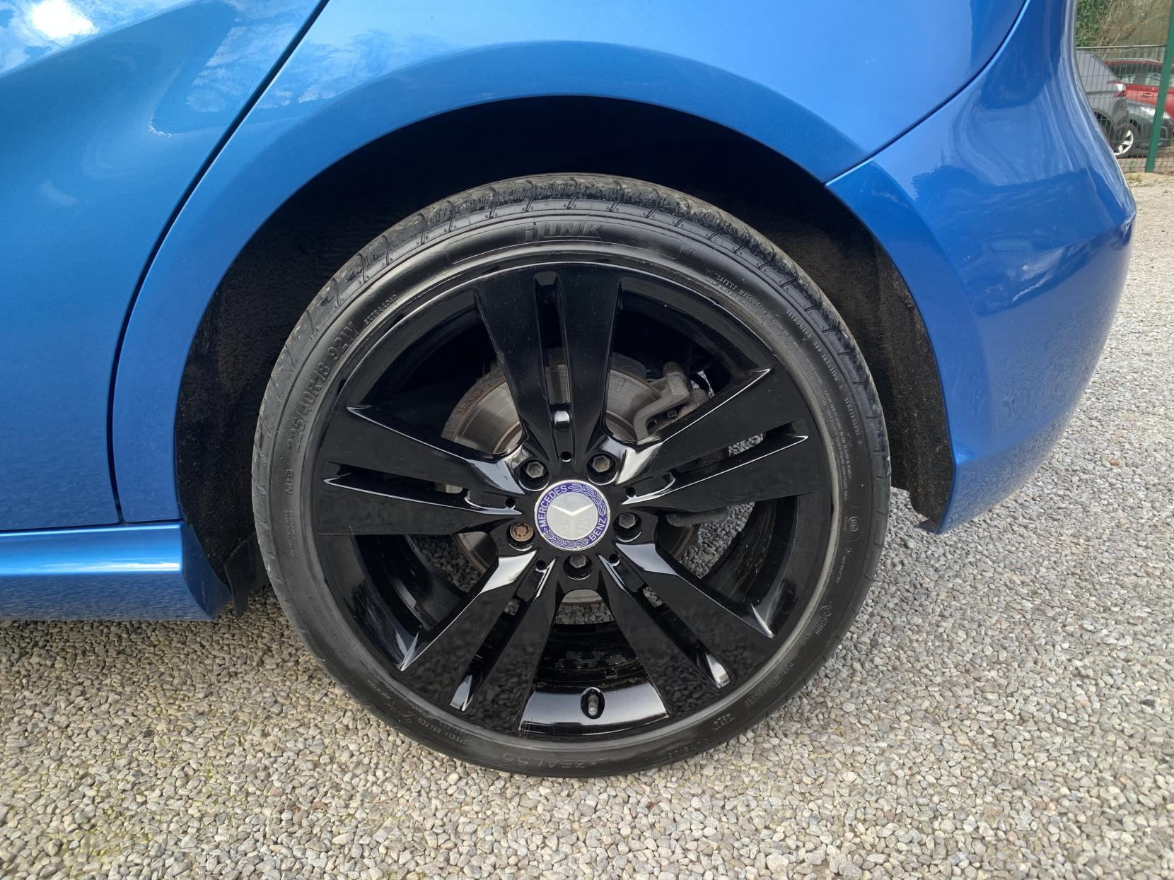 Mercedes-Benz A Class 1.8 A200 CDI Sport Hatchback 5dr Diesel Manual Euro 5 (s/s) (136 ps)