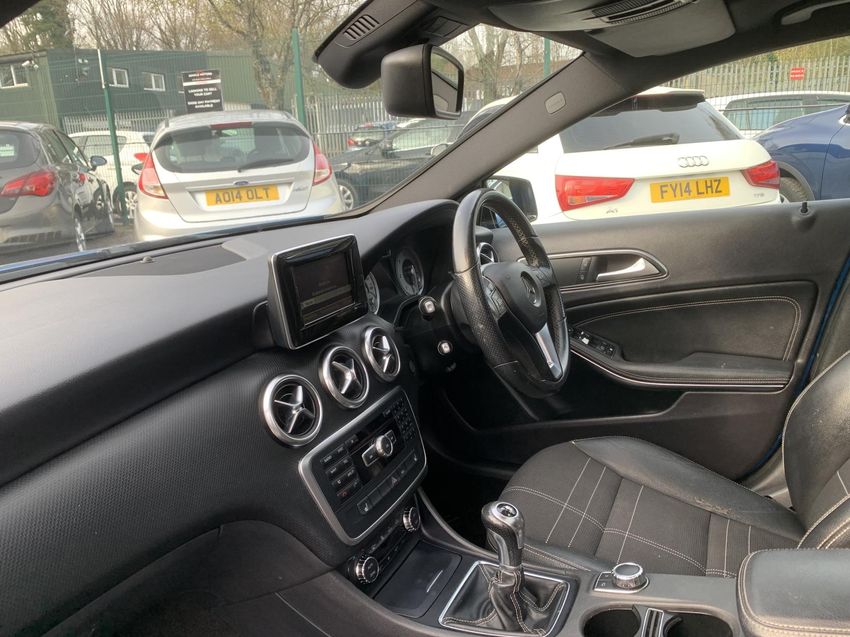 Mercedes-Benz A Class 1.8 A200 CDI Sport Hatchback 5dr Diesel Manual Euro 5 (s/s) (136 ps)