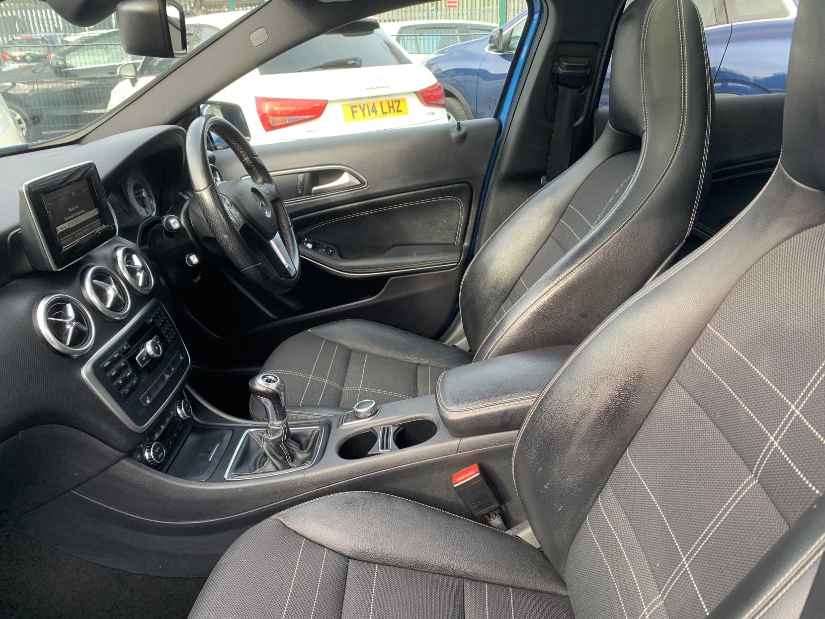 Mercedes-Benz A Class 1.8 A200 CDI Sport Hatchback 5dr Diesel Manual Euro 5 (s/s) (136 ps)