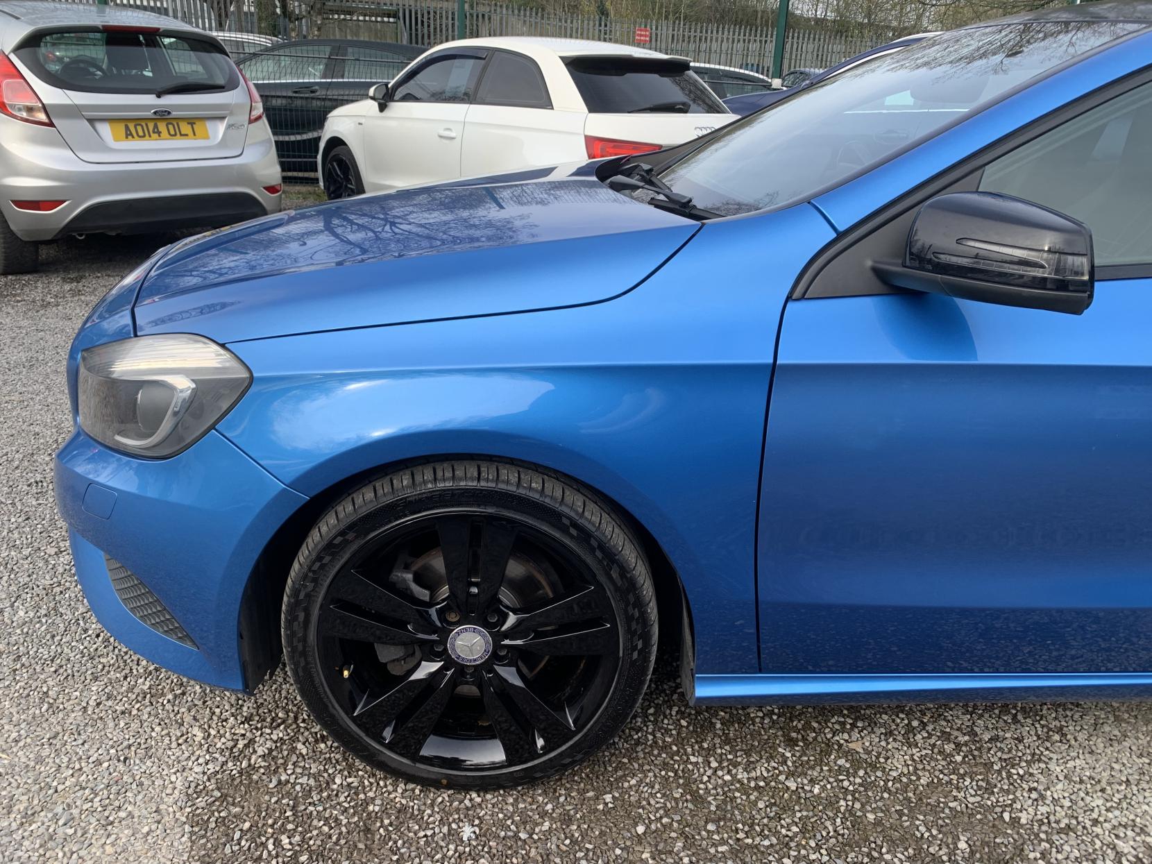 Mercedes-Benz A Class 1.8 A200 CDI Sport Hatchback 5dr Diesel Manual Euro 5 (s/s) (136 ps)