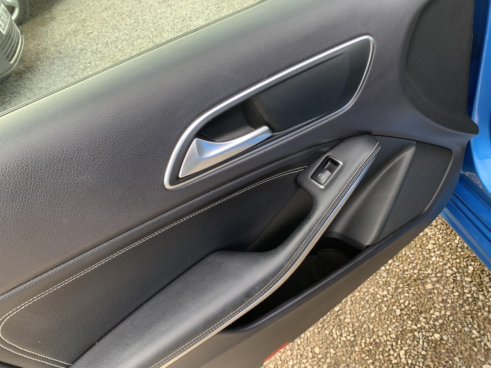 Mercedes-Benz A Class 1.8 A200 CDI Sport Hatchback 5dr Diesel Manual Euro 5 (s/s) (136 ps)